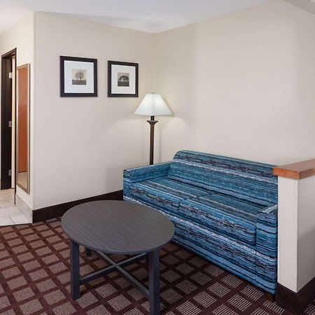 Americinn By Wyndham Hudson Exterior foto