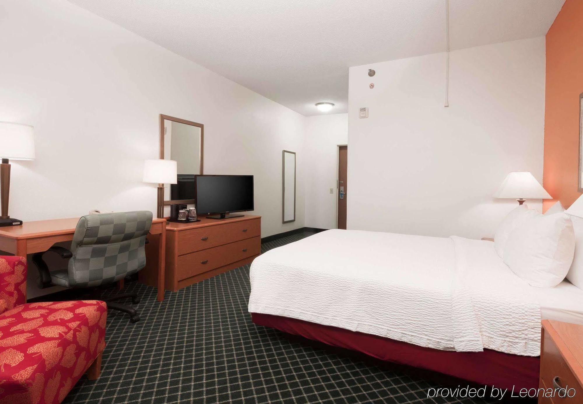 Americinn By Wyndham Hudson Exterior foto